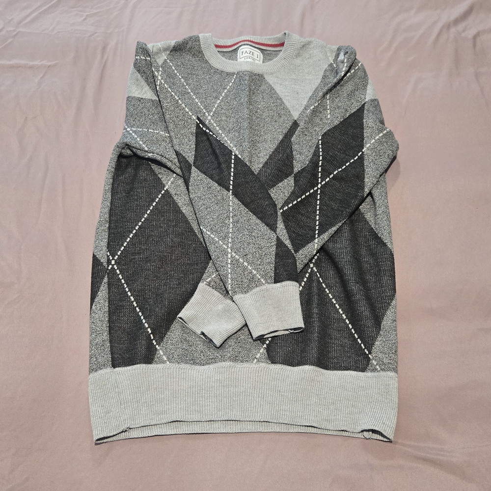 Izod Kids Gray and Black Argyle Sweater